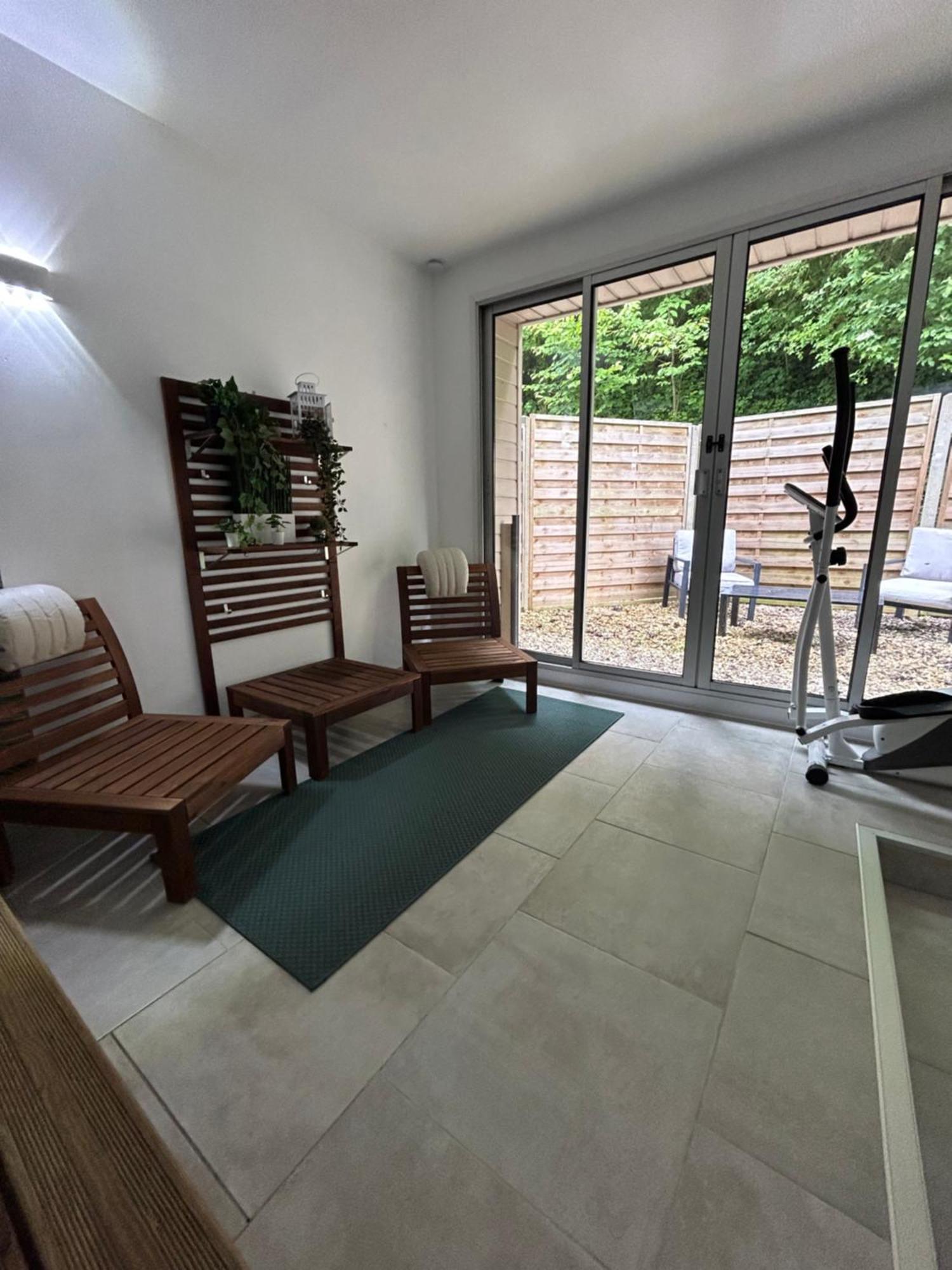 Loft And Spa Les Preaux Buitenkant foto